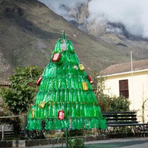 plastic bottle christmas tree