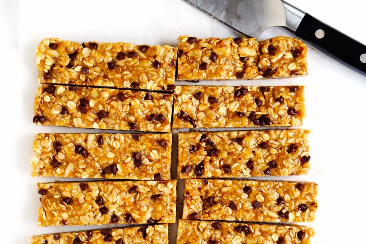chewy peanut butter granola bars