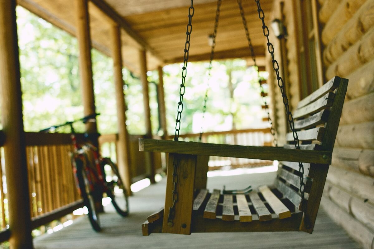 20 Free Porch Swing Plans For Warmer Days Insteading