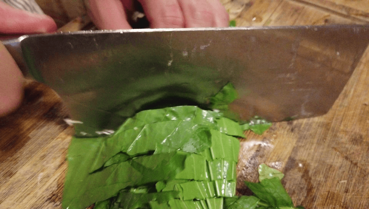 chopping plantain