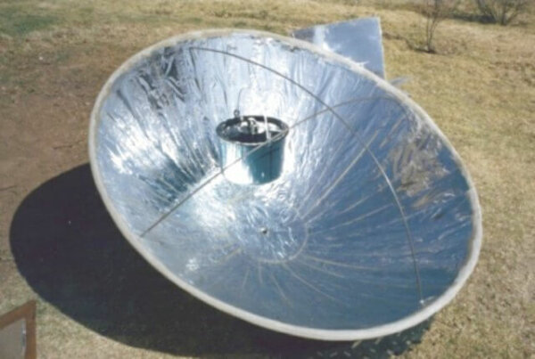 parabolic-solar-cooker-on-ground