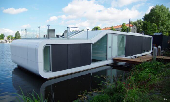 floating home
